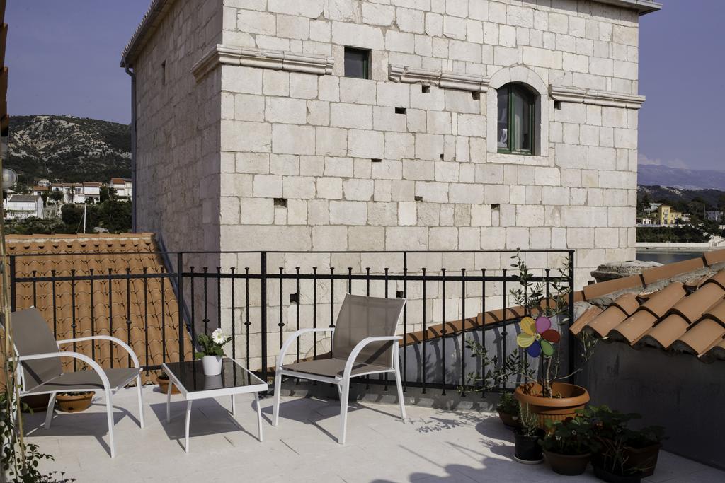 Four Towers Apartments Rab Town Exterior photo